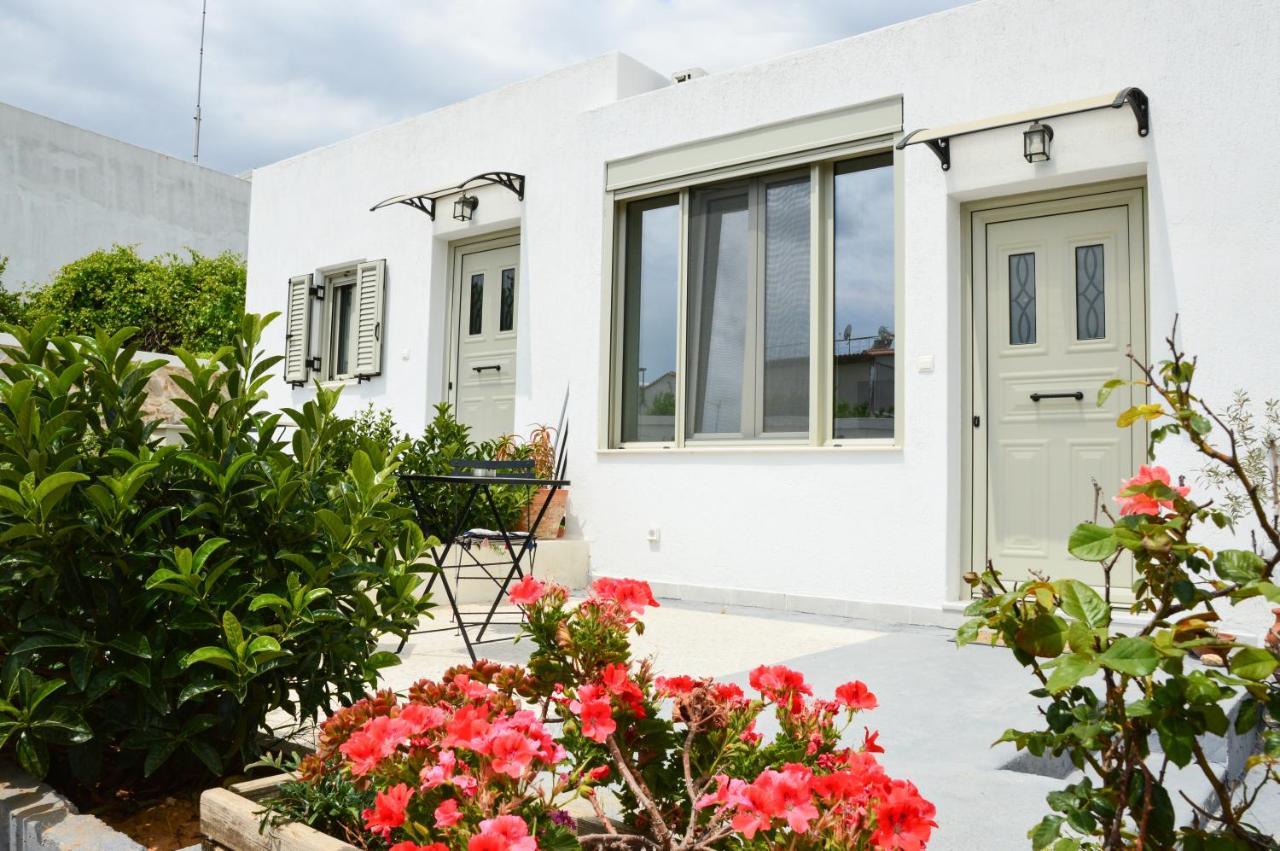 Deus Apartments_ Athens Airport Apartment