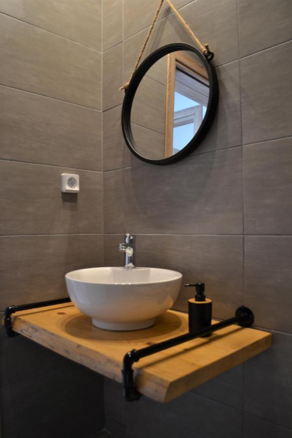 Deus Apartments_ Athens Airport *