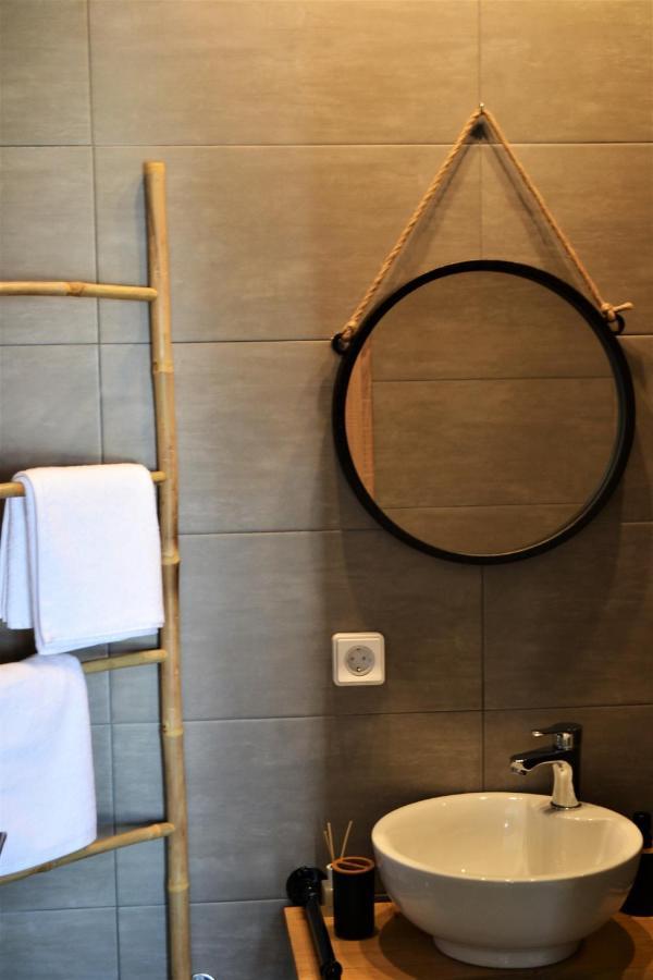 Deus Apartments_ Athens Airport Apartment